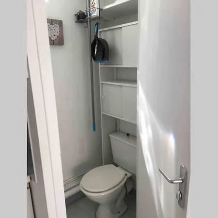 בית נופש Souplex 50m Et Commerces הולגאט