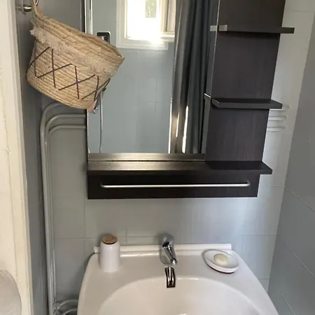 Souplex 50m Et Commerces בית נופש *