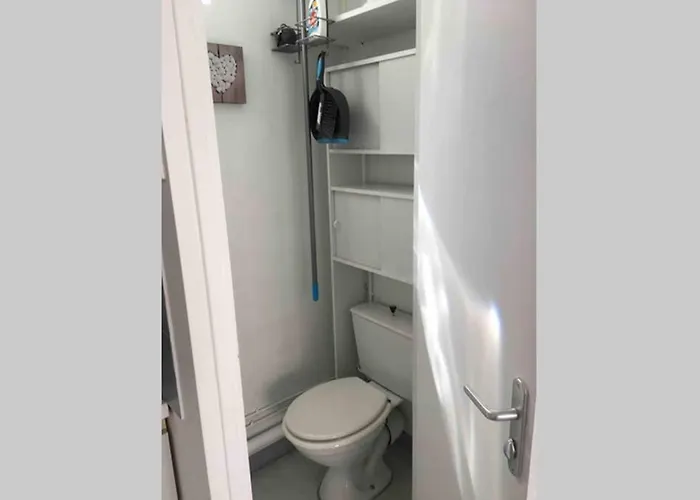 בית נופש Souplex 50m Et Commerces הולגאט