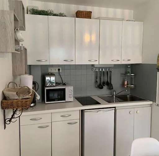 בית נופש Souplex 50m Et Commerces *