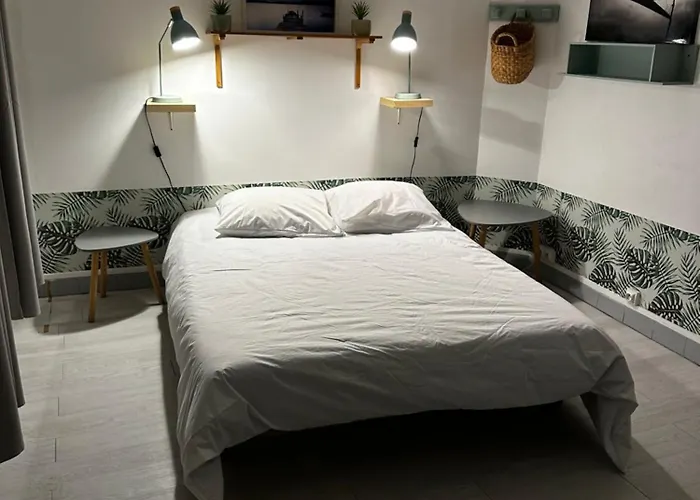 Souplex 50m Et Commerces בית נופש הולגאט